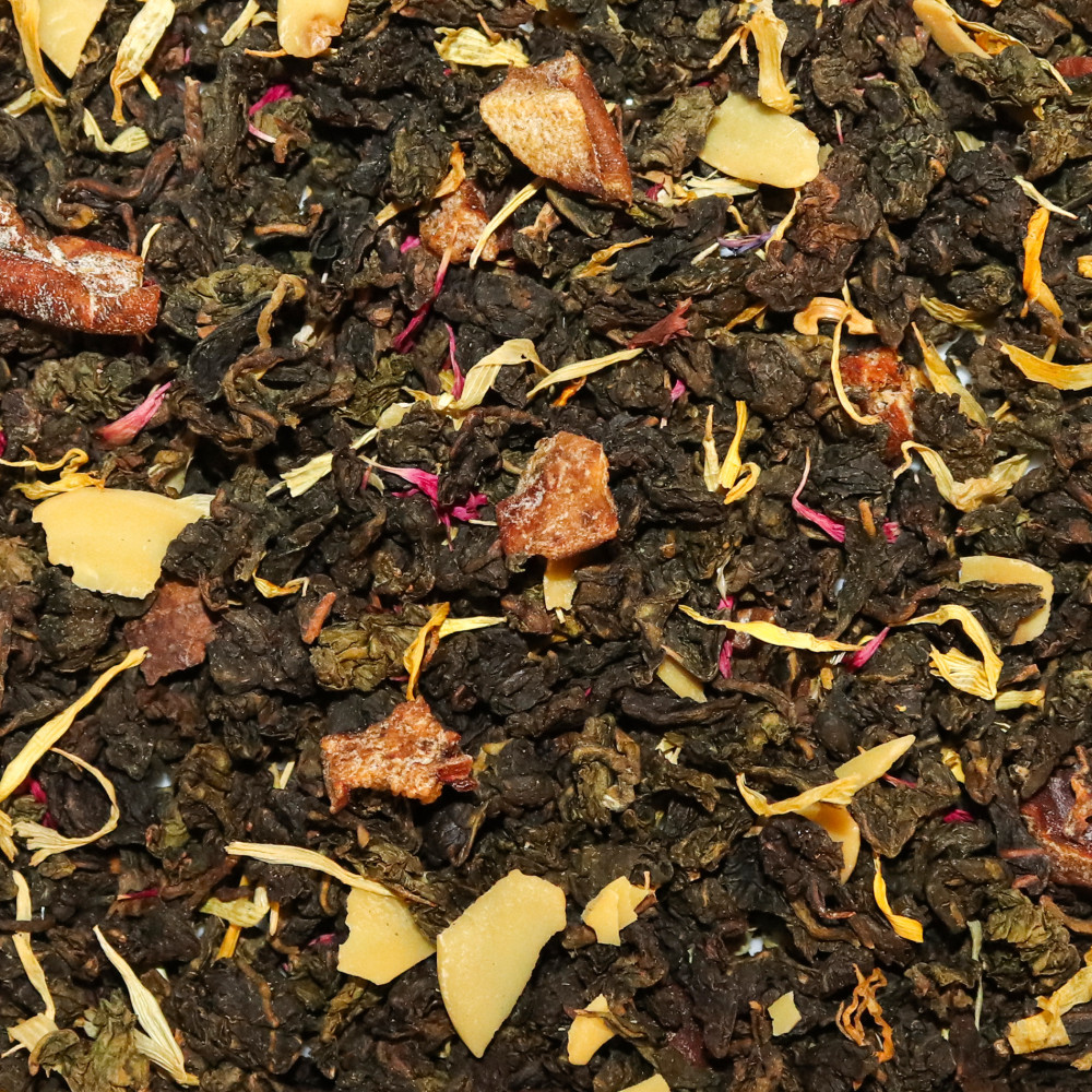 Douce Amandine, oolong aromatisé aux morceaux de poire et aux amandes effilées, en vrac
